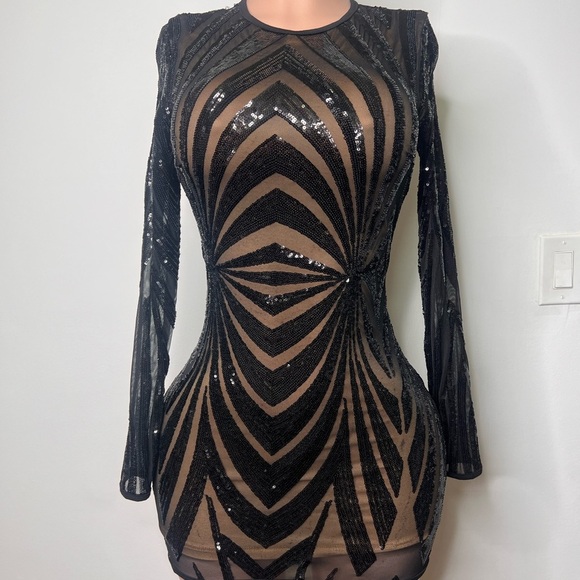 Black sequin dress - Picture 3 of 8